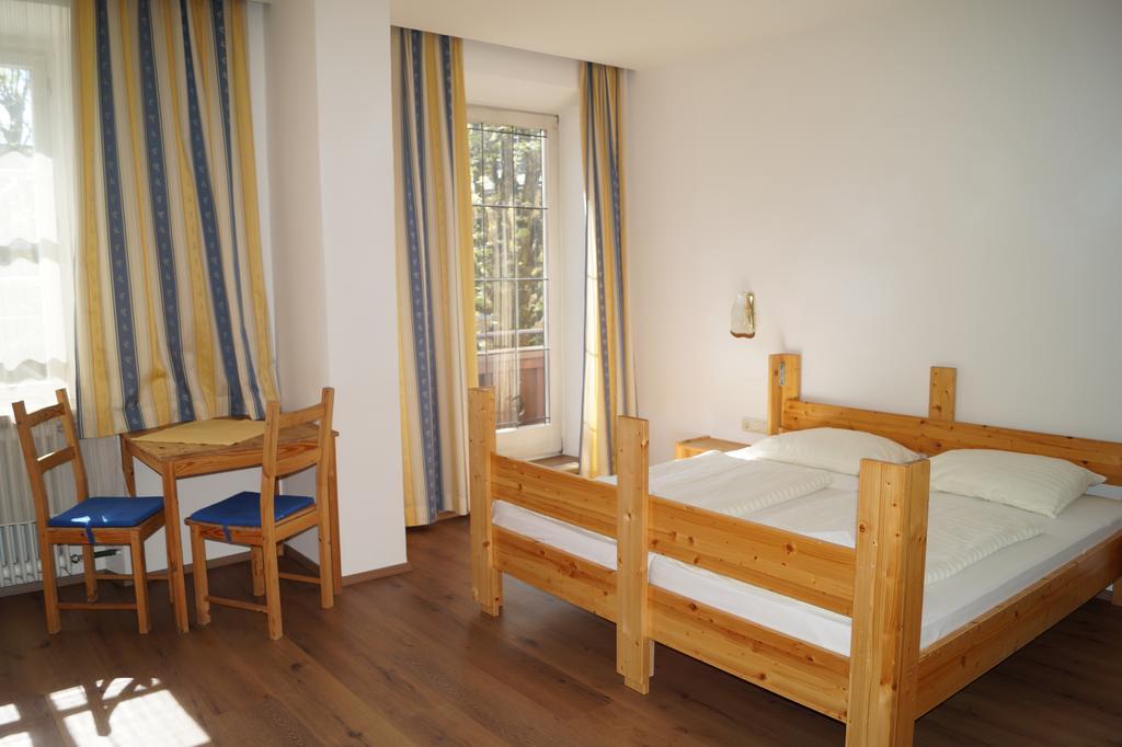 Hotel Youhey Am Wolfgangsee Strobl Exterior photo